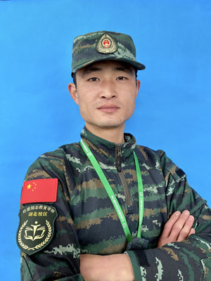 刘明